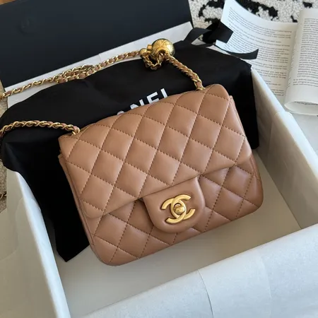 シャネル ショルダーバッグ