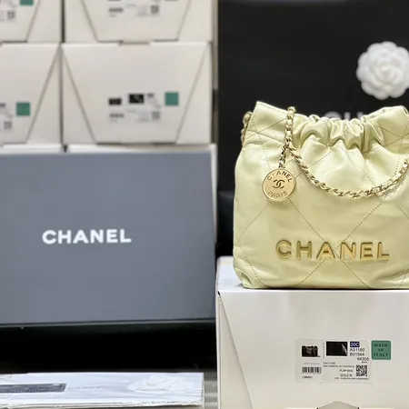 シャネル ハンドバッグ