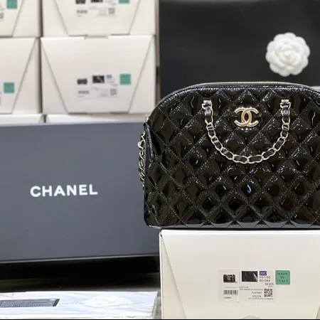 シャネル ハンドバッグ