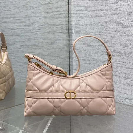 ロエベ ショルダーバッグ