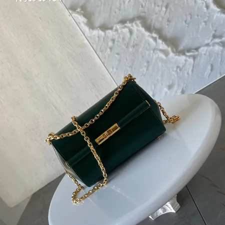 イッセイ ミヤケ ショルダーバッグ