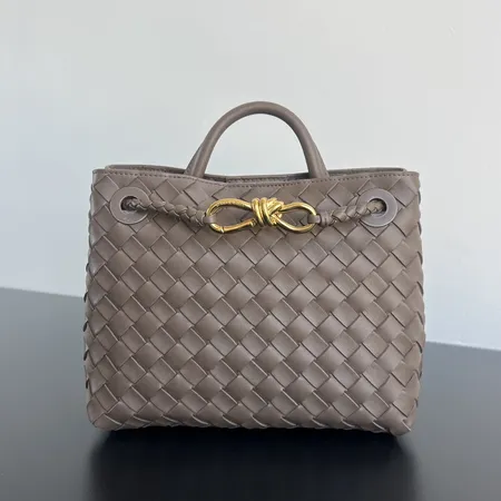 ボッテガ ヴェネタ ショルダーバッグ