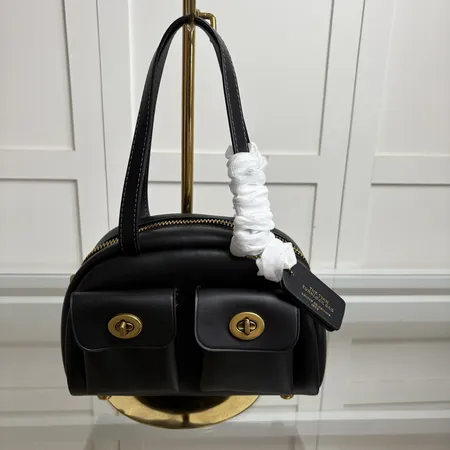 コーチ ハンドバッグ