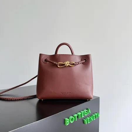 ボッテガ ヴェネタ ハンドバッグ