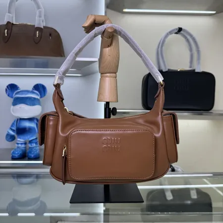 ミュウミュウ ハンドバッグ