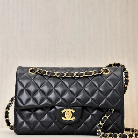 シャネル ショルダーバッグ