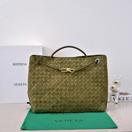 ボッテガ ヴェネタ ショルダーバッグ