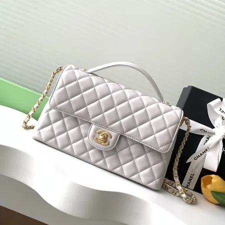 シャネル ショルダーバッグ