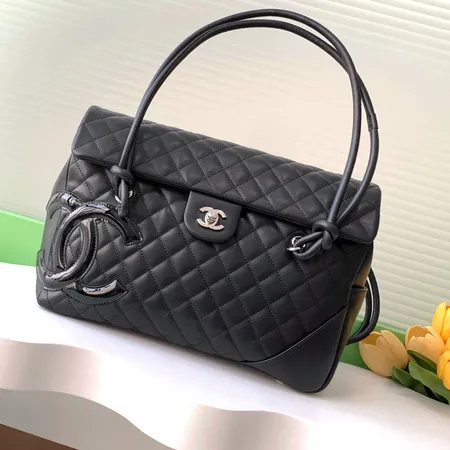 シャネル ハンドバッグ