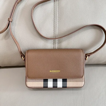 バーバリー ス ショルダーバッグ