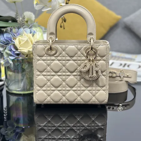 ディオール ハンドバッグ