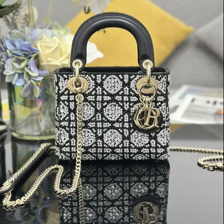 ディオール ハンドバッグ