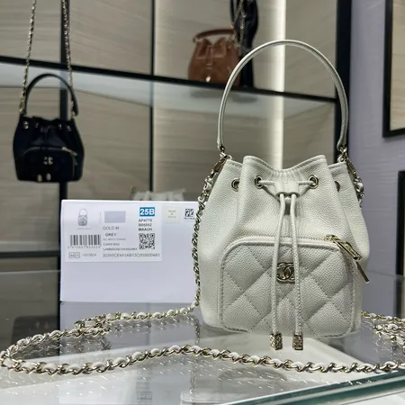 シャネル ハンドバッグ