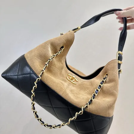 シャネル ショルダーバッグ