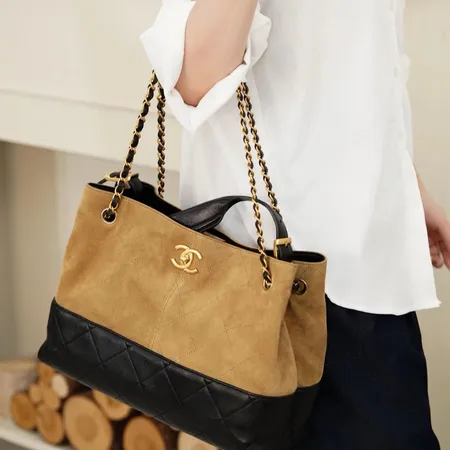 シャネル ハンドバッグ