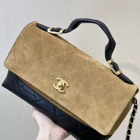 シャネル ハンドバッグ