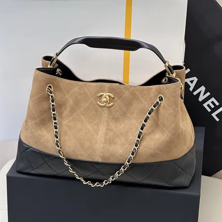 シャネル ハンドバッグ