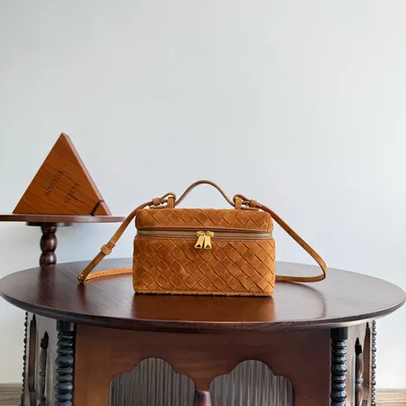 ボッテガ ヴェネタ ハンドバッグ