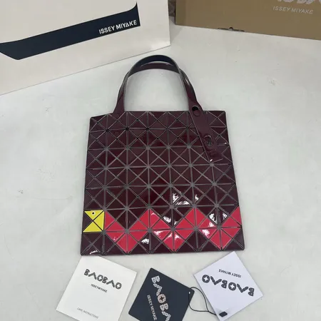 イッセイ ミヤケ ハンドバッグ