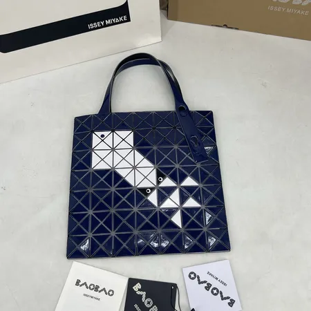 イッセイ ミヤケ ハンドバッグ