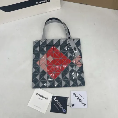 イッセイ ミヤケ ハンドバッグ