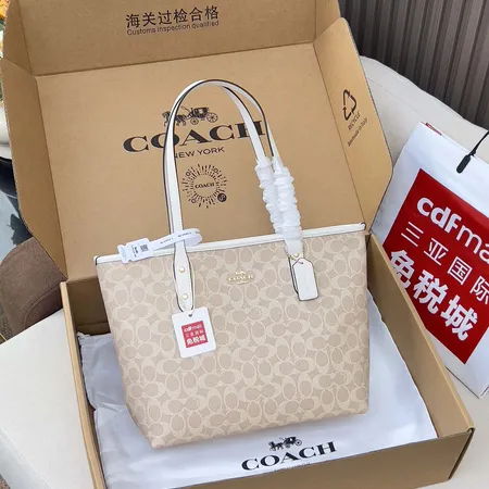 コーチ ショルダーバッグ