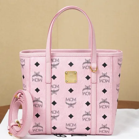 エムシーエム ショルダーバッグ