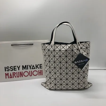 イッセイ ミヤケ ハンドバッグ