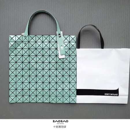 イッセイ ミヤケ ハンドバッグ