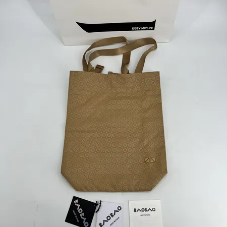 イッセイ ミヤケ ハンドバッグ