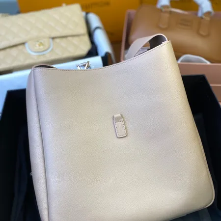 イブサンローラン ハンドバッグ