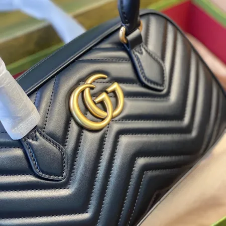 グッチ ハンドバッグ