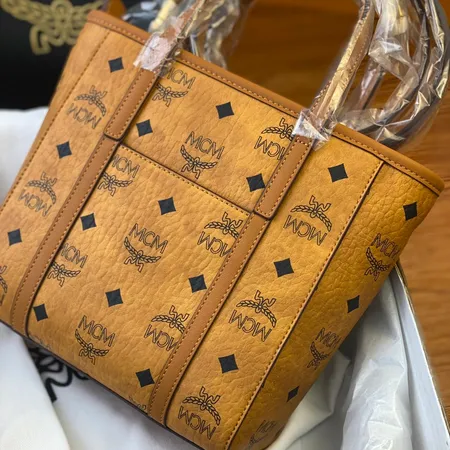 エムシーエム ハンドバッグ