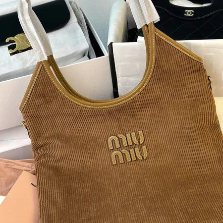 ミュウミュウ ハンドバッグ