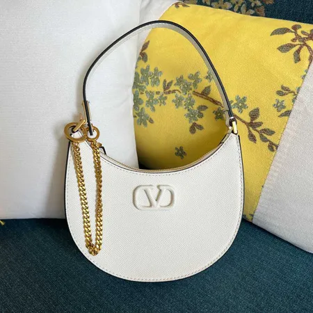 ヴァレンティノ ハンドバッグ