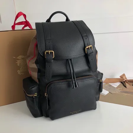 バレンシアガ リュックサック