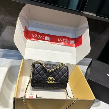 シャネル ショルダーバッグ