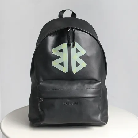 バレンシアガ リュックサック