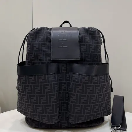 フェンディ リュックサック
