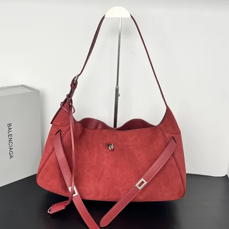 バレンシアガ ショルダーバッグ