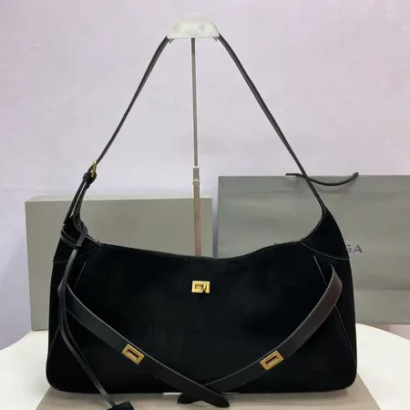 バレンシアガ ショルダーバッグ