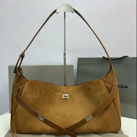 バレンシアガ ショルダーバッグ