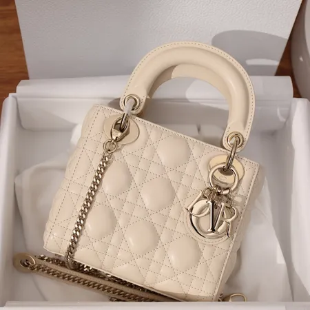 ディオール ハンドバッグ