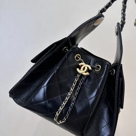 シャネル ハンドバッグ