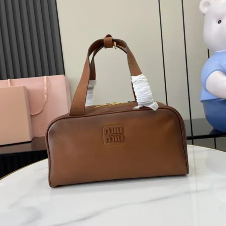 ミュウミュウ ハンドバッグ