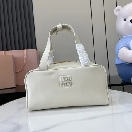 ミュウミュウ ハンドバッグ