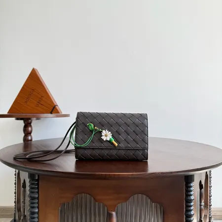 ボッテガ ヴェネタ ハンドバッグ