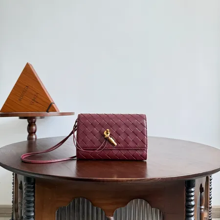 ボッテガ ヴェネタ ハンドバッグ