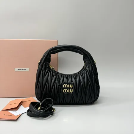 ヴァレンティノ ショルダーバッグ