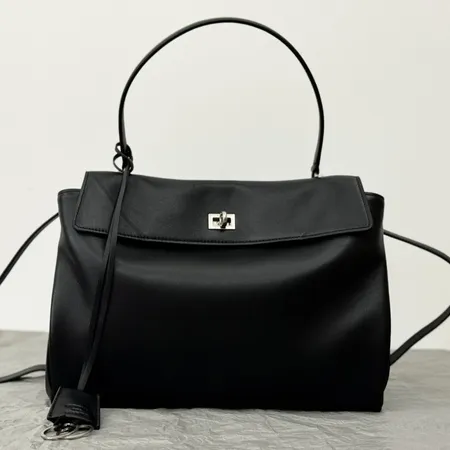 バレンシアガ ハンドバッグ